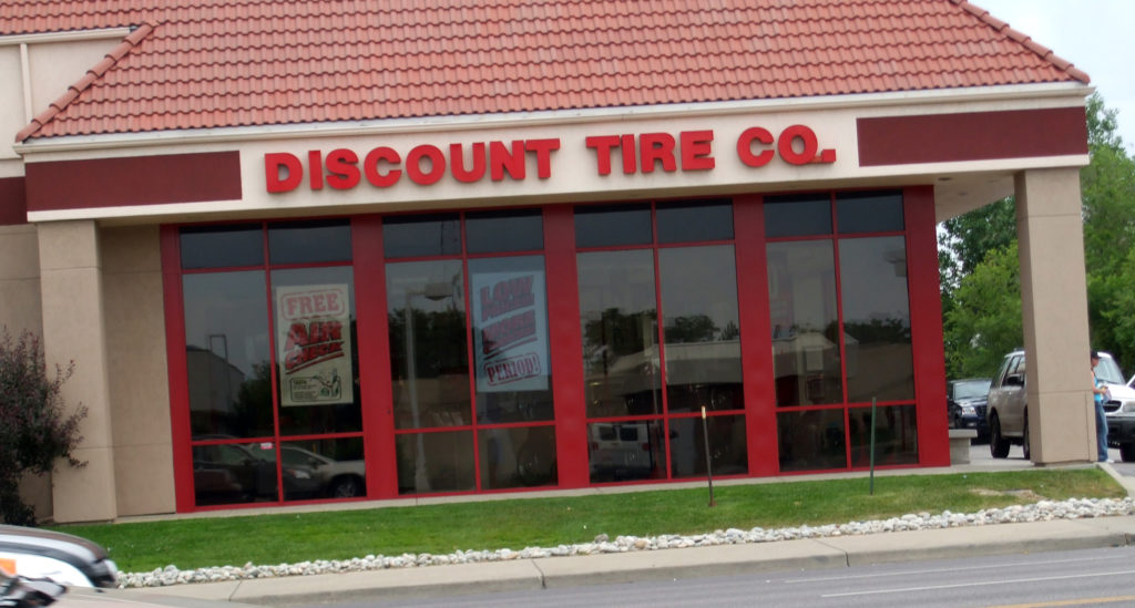 tire-service-aurora-colorado-discount-tire-company-save-on-tires