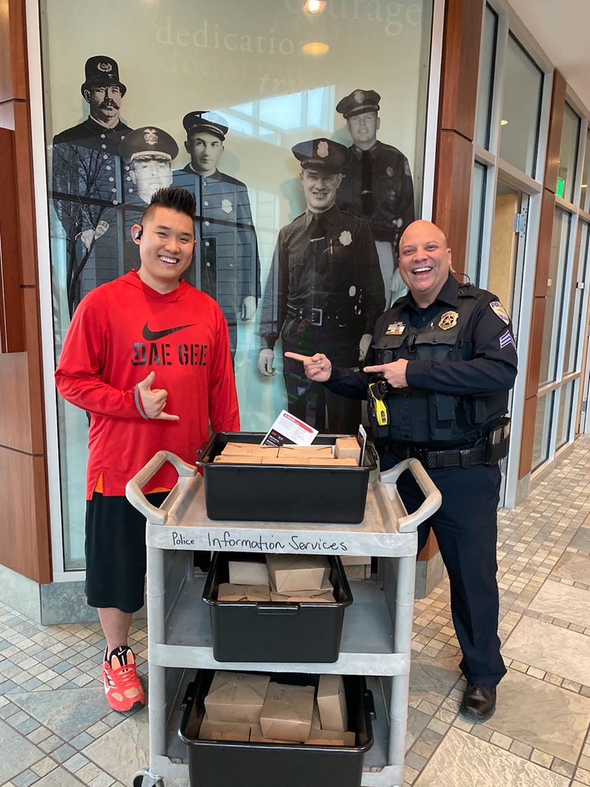Joe Kim Janet Pak Support your local first responders. Give them a delicious meal. #pigout #daegee #fortcollinspolicedepartment #poudrefireauthority